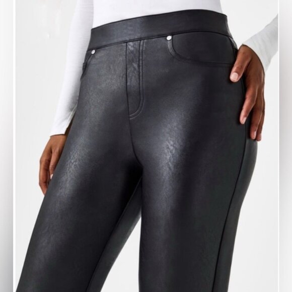 NWT SPANX LEATHER-LIKE Faux II Slim Straight Leg Pant 20528R Luxe Black Size 1X - Picture 2 of 16